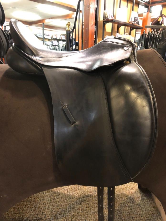 Albion Legend Dressage Saddle 18 inch