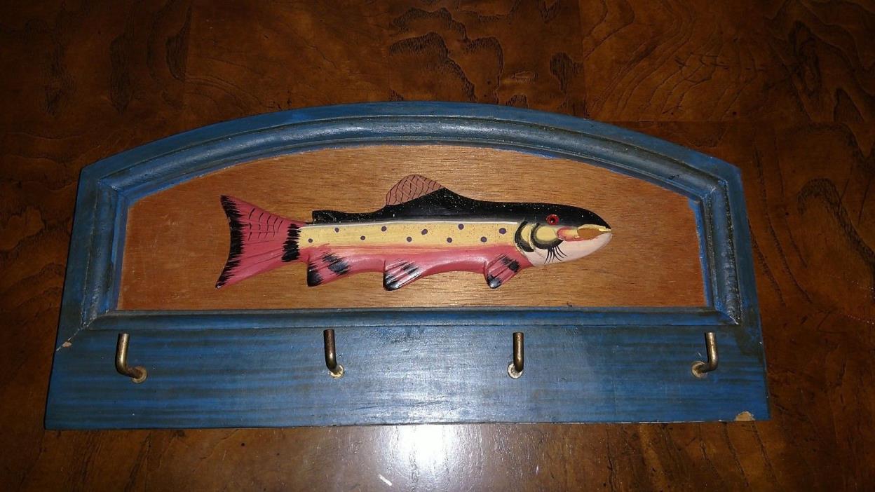 Outdoor Cabin Key Holder Wall Deco Distressed Wood Plaque with Fish Trout Design
