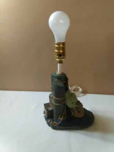 VINTAGE TACKLE EQUIPMENT DECO  FISHING MANS CAVE  LAMP 10 1/2