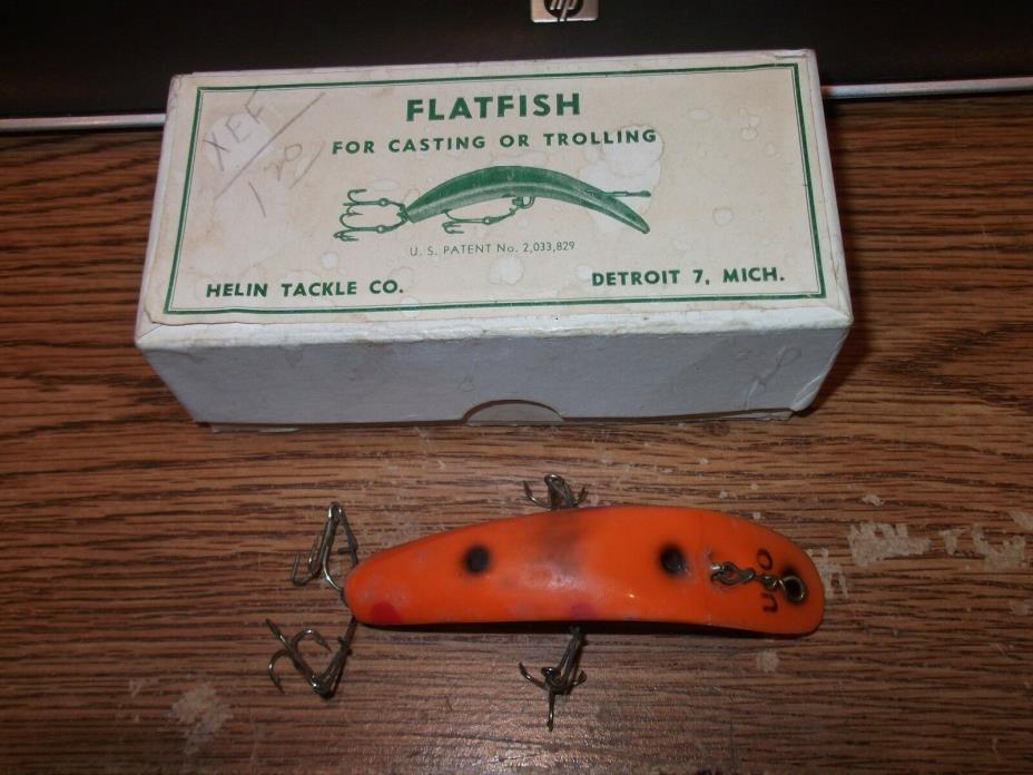 Vintage fishing lure Plug Flatfish with original  box