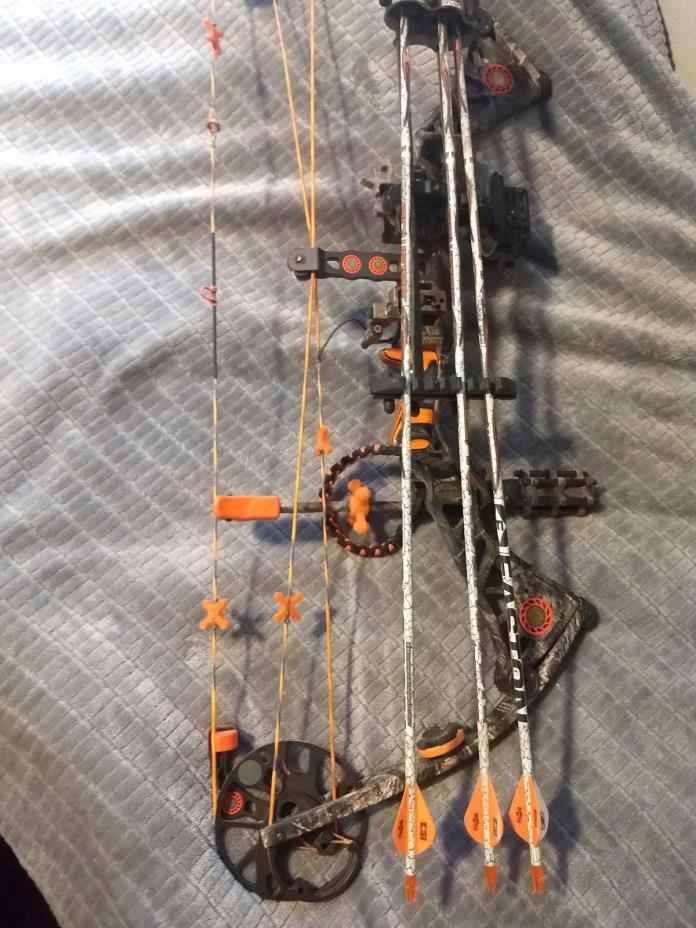 Mathews Drenalin bow!!  Fully Loaded, fAST!!!