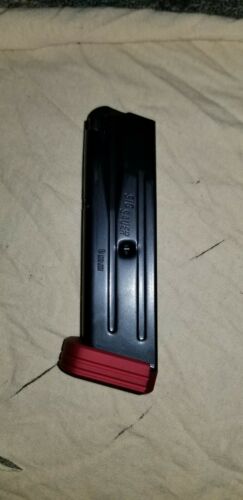 Sig p320 compact 9mm 10 rounds magazine with UTG pro +0 base pad aluminum red
