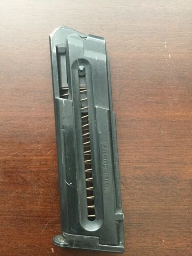SIG SAUER FACTORY OEM GSG .22LR MAGAZINE 10-RD-USED-MADE IN GERMANY .22