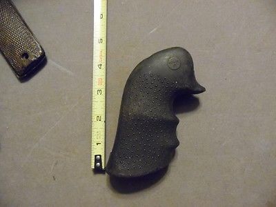 Used Unknown Hogue Grip for Revolver with Screw and Clip (334)