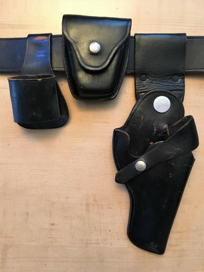 Smith & Wesson Model 19 leather holster