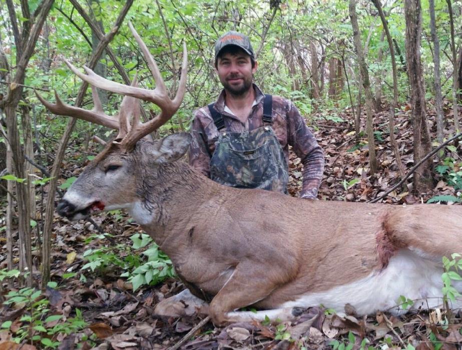 ILLINOIS RUT ARCHERY WHITETAIL DEER HUNT PAYMENT PLAN AVAILABLE