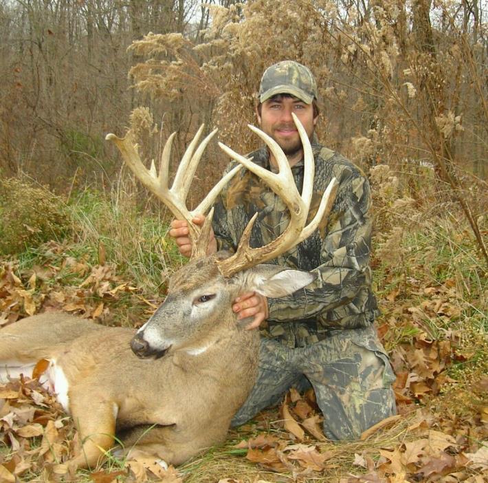 ILLINOIS PRE RUT ARCHERY WHITETAIL DEER HUNT PAYMENT PLAN AVAILABLE