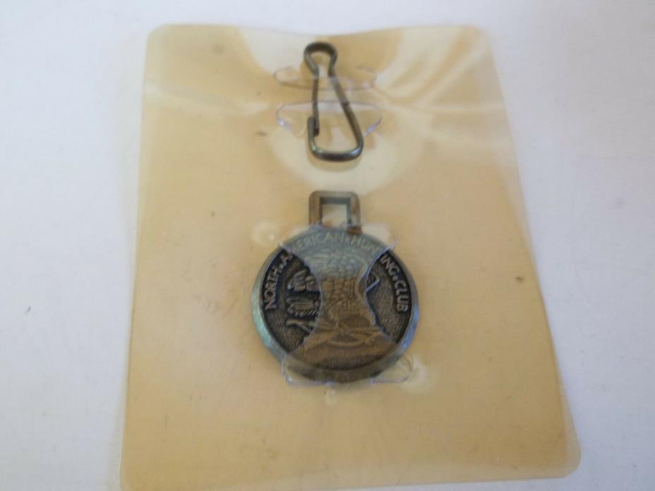 North American Hunting Club Medallion Collectible NIP Zipper Pull