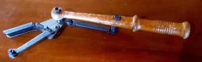 VINTAGE REMINGTON ARMS CO. AUTOMATIC HAND TRAP THROWER SKEET