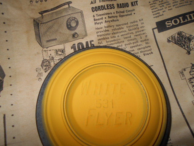 Vintage1960's Western Cartridge White Flyer Clay Pigeon Skeet Target Yellow  NOS