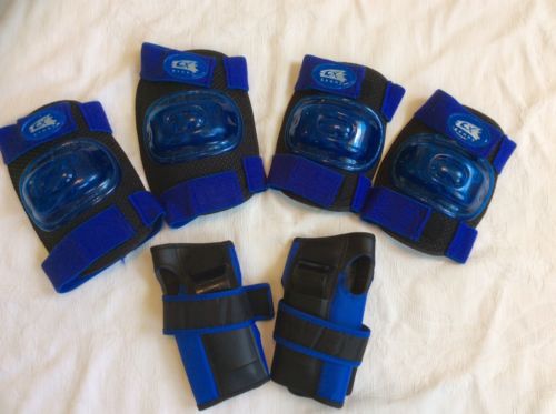 Pre-Owned CX Sport Multi-sport Bubble Tech pads wrist guards Ages 6+ Blue