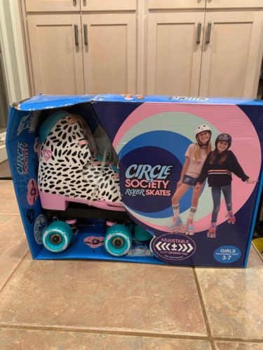 Circle Society Classic Adjustable Indoor and Outdoor Childrens Roller Skates 3-7