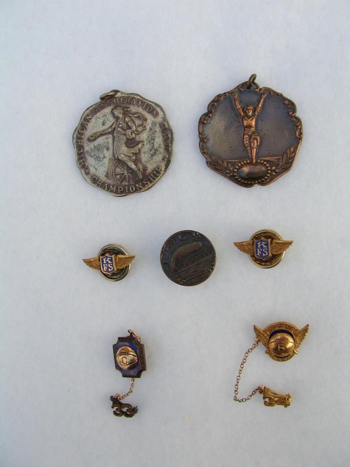 Nice Assorted Lot of Vintage Sports Pins 1928, 1933 and 1934 Basketball & Others