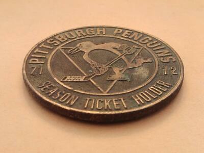 1044----1971/72 Pittsburgh Penguins season ticket holder bronze paperweight