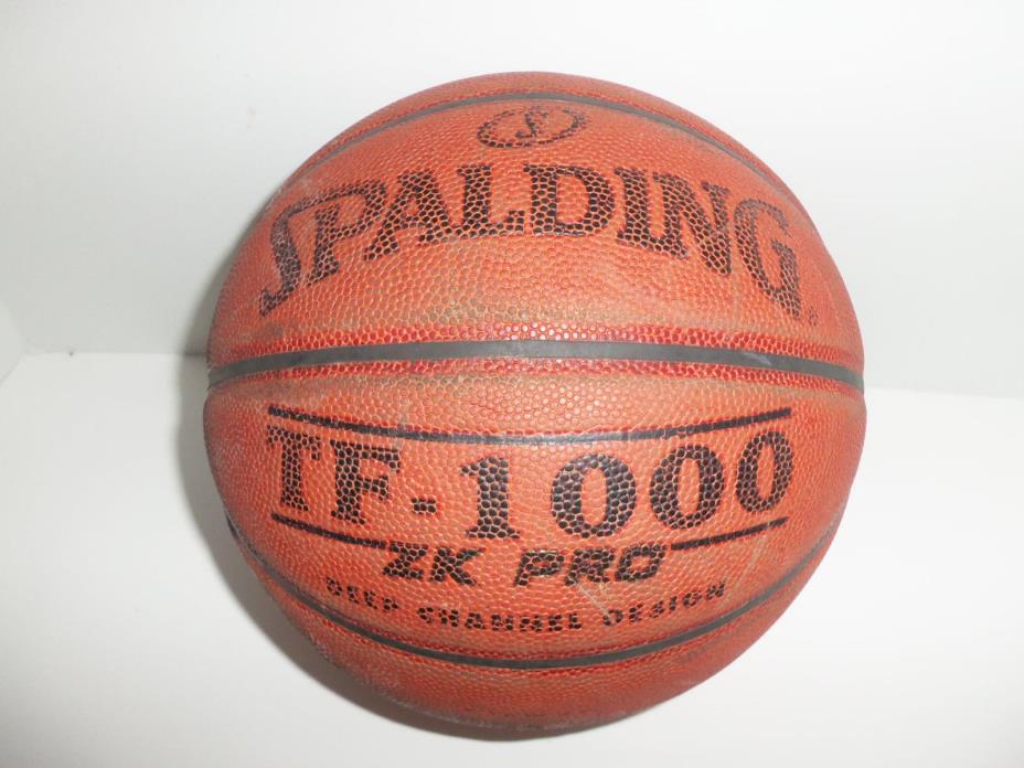 Vintage Spalding TF-1000 ZK Pro Deep Channel Design 28.5 Leather Basketball Game