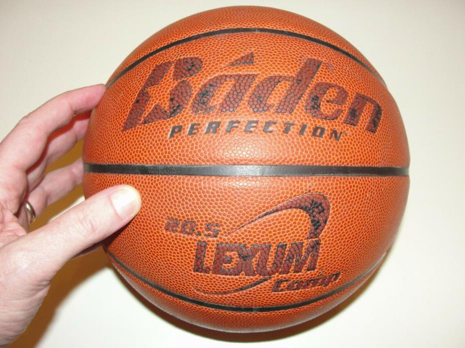 Nice pre-owned Baden Perfection Lexum Basketball 28.5