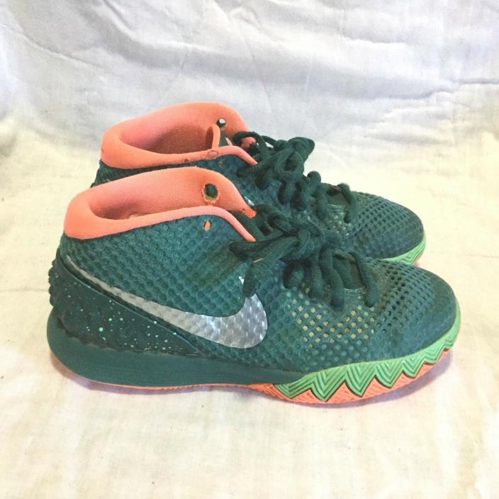 NIKE KYRIE 1 BASKETBALL SHOES / MULTI COLOR ( SIZE 1Y ) YOUTH