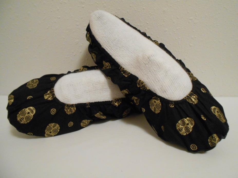 Womens Teens Bowling Shoe Covers Fits Size 6-10.0 Gold Skulls on Black