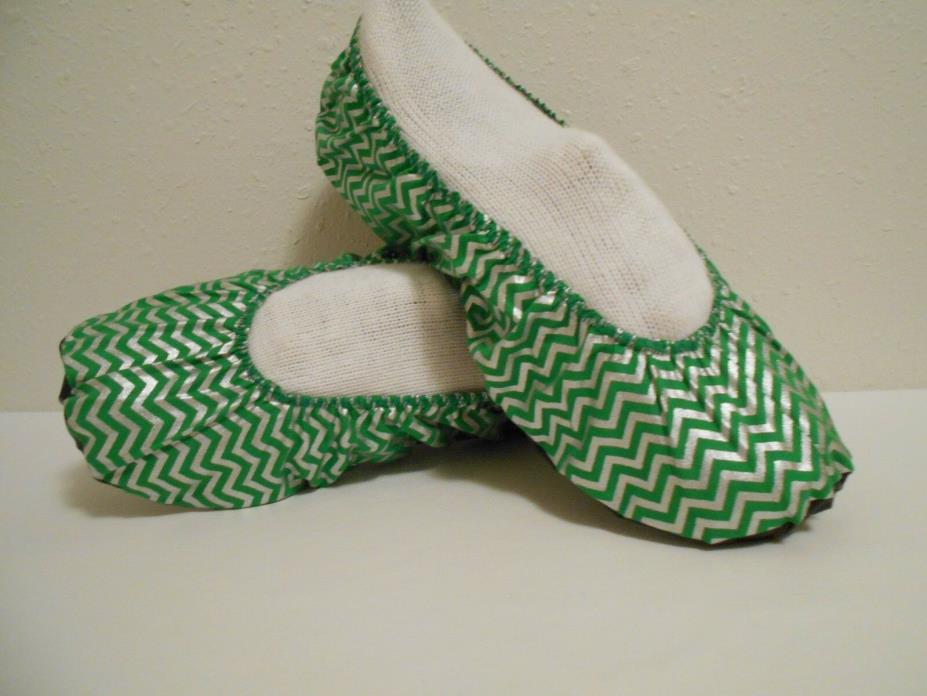 Womens Teens Bowling Shoe Covers Fits Size 6-10.0 Green and Silver Zigzag