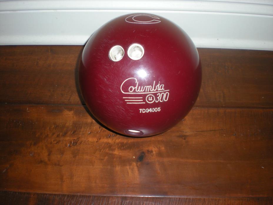 Used 16# Columbia 300 Bowling Ball # 7D94005 -Good condition