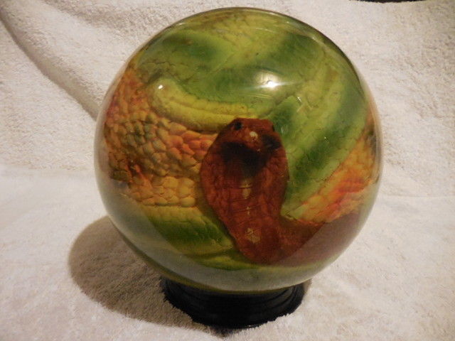 EXTREMELY RARE NEW CLEAR BOWLING BALL EBONITE OPTYX SNAKE 16 LBS 2 OZ