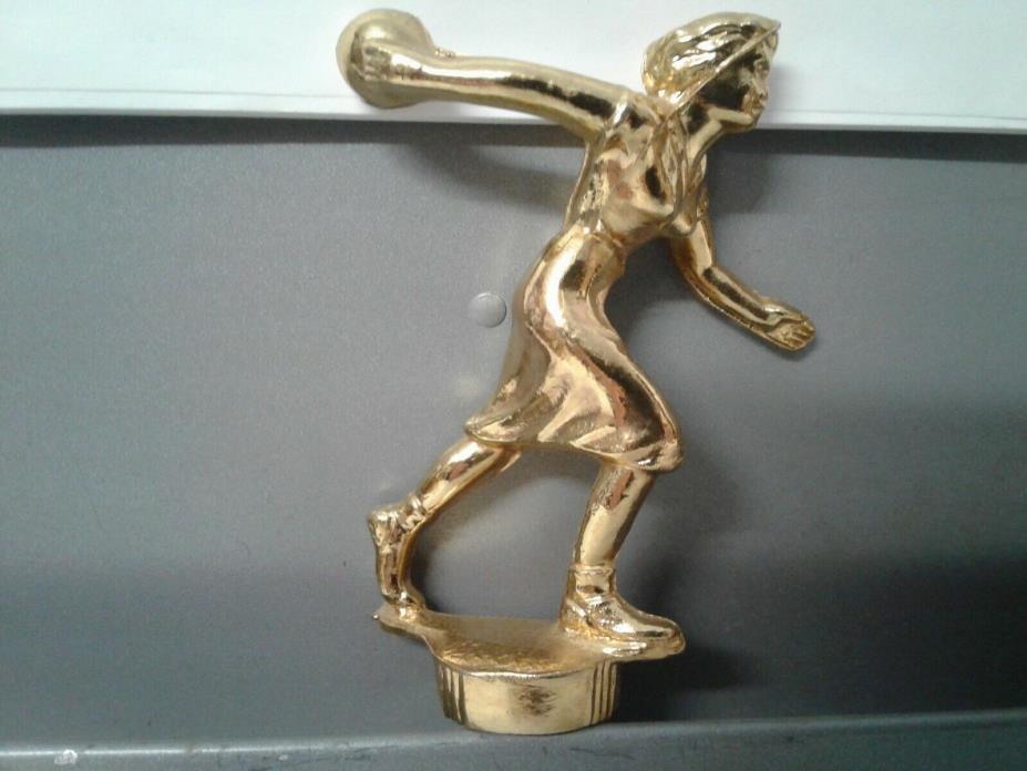 Cast metal trophy topper LADY BOWLER goldtone 4