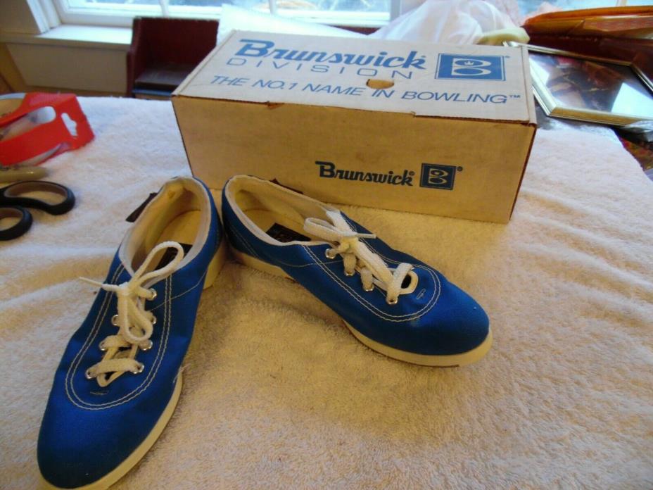 VINTAGE Womens BRUNSWICK BOWLING SHOES  STYLE 58 109093 Flyer Blue, 6 1/2 in BOX