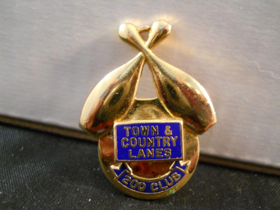 VINTAGE 200 CLUB BOWLING PINS PENDENT  - TOWN & COUNTRY LANES