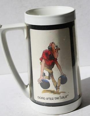 Bowling Mug Thermo Serve 1976  Dart IN  with 3 Comic Bowling Scenes-Plastic-CUTE