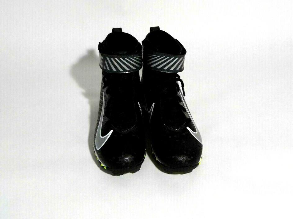 Boys' Football Shoes Nike Strike Shark Kids' Football Cleat 3.5 Y Back/silver