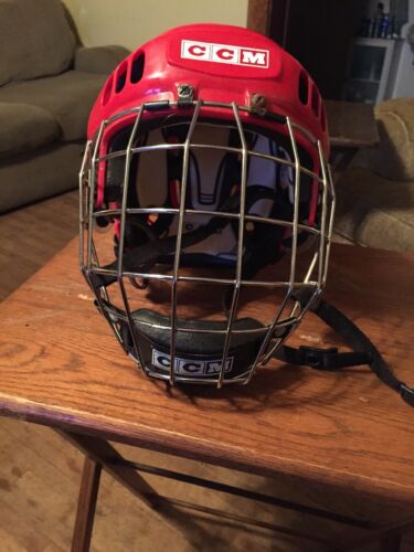 CCM ADJUSTABLE YOUTH HOCKEY HELMET Red  1092L ASTM F1045-99