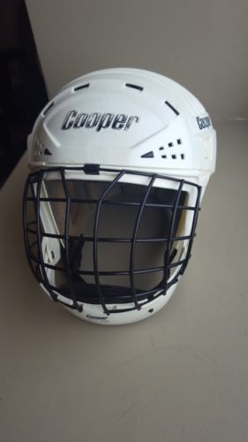 Vintage Cooper XL7 hockey helmet white senior size... good condition