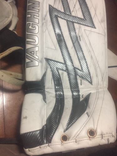 Vaughn Velocity  Goalie Pads