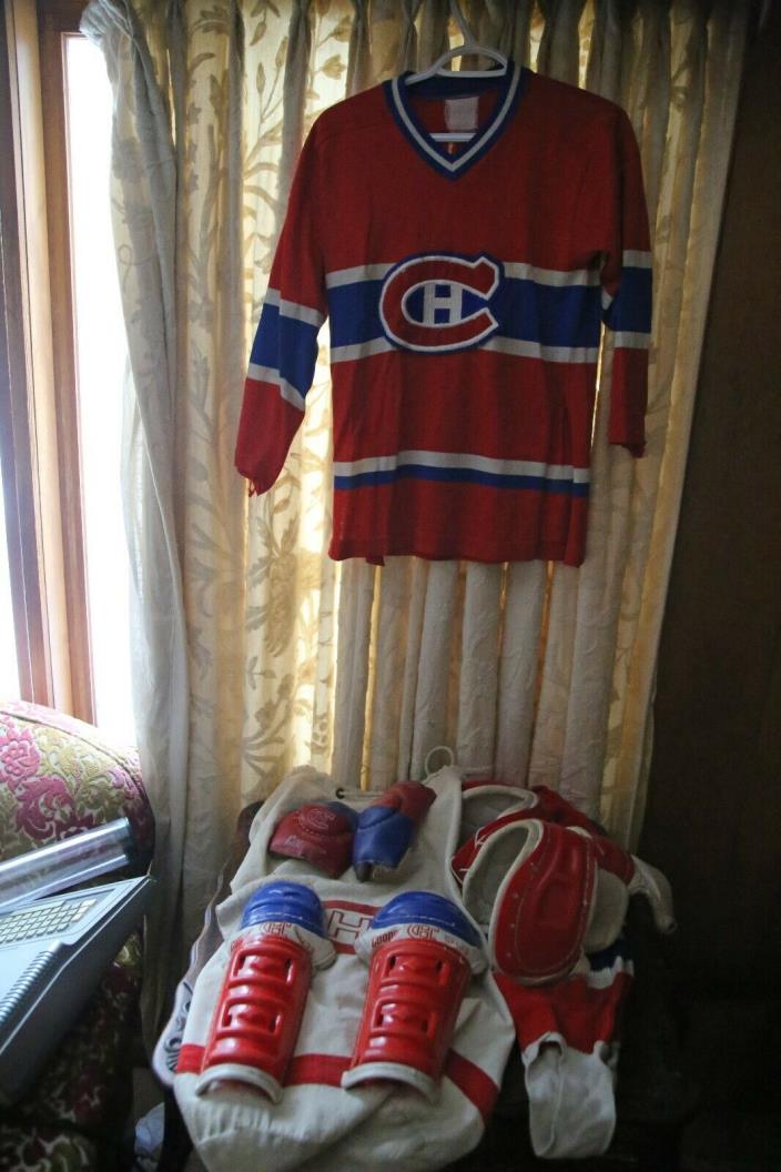 Montreal Canadians vintage duffle bag and kids gear. 1960s