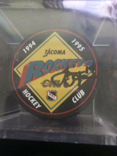 1994-95 Signed Tacoma Rockets Hockey CLUB Puck  VINTAGE & Display Box Autograph