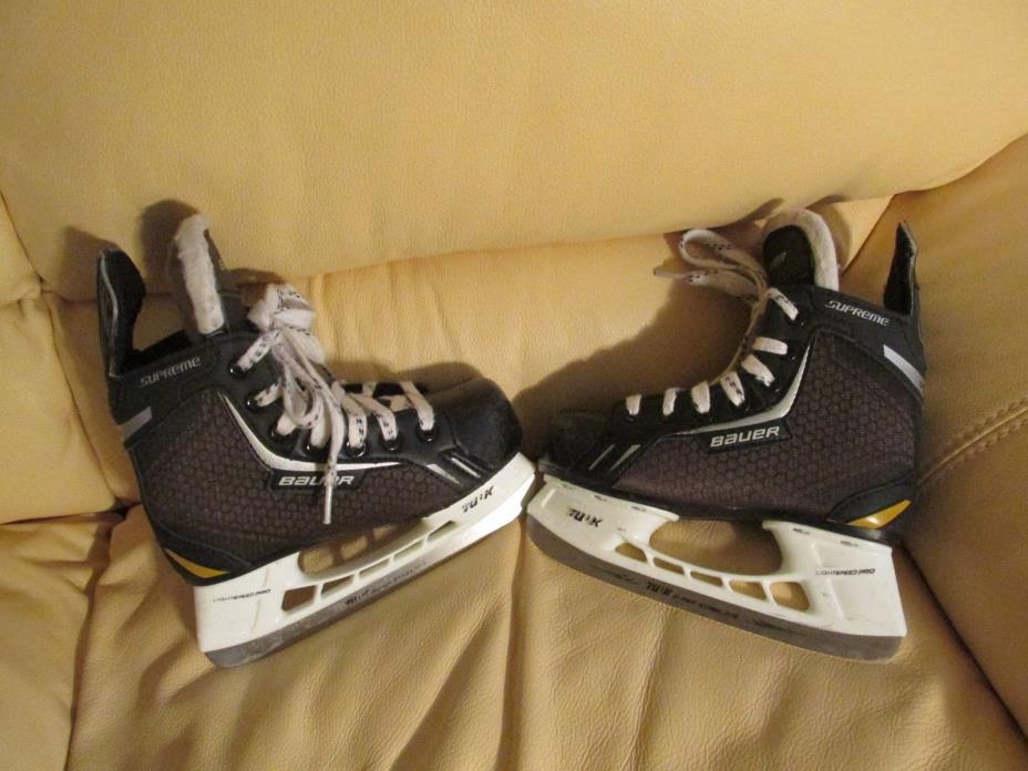 BAUER SUPREME ONE.4 SKATE YOUTH - Y12R ICE HOCKEY SKATES - Pre-owned