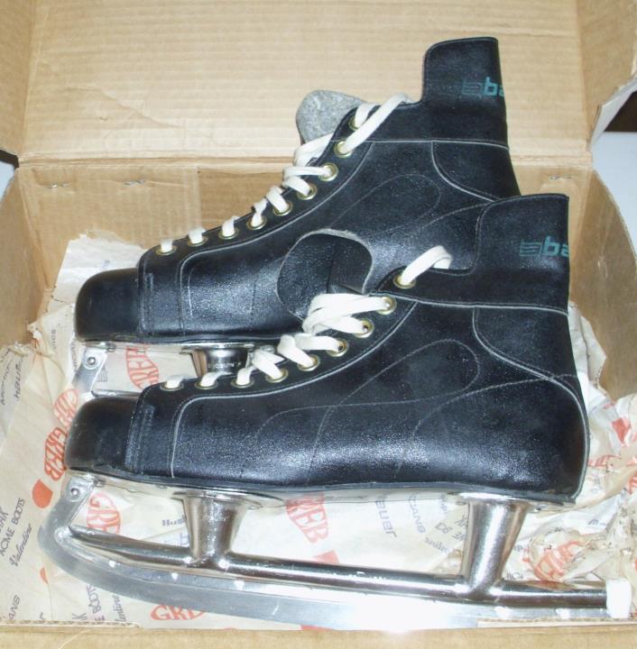 Vintage 1960's Bauer Black Style 60018 Model Hockey Skates Size 9 With Box Rare!