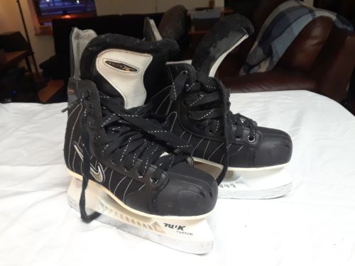 NIKE IGNITE 6 TUUK Custom Carbon Steel Blade Ice Hockey Skates Youth size US 3B