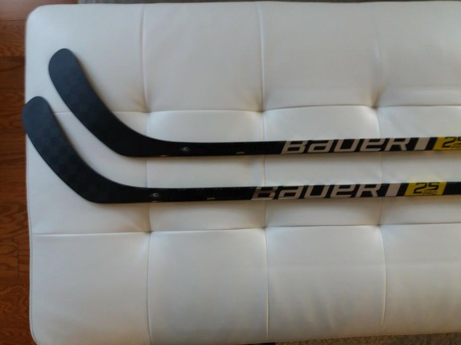 2 NEW LH BAUER 2S PRO SUPREME Saarela NHL PRO STOCK HOCKEY STICKS 95 Flex