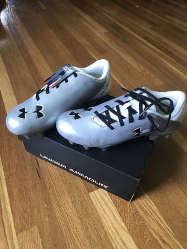NEW Under Armour UA Blur Lacrosse Football Cleats Womens US 6.5 Silver & Black