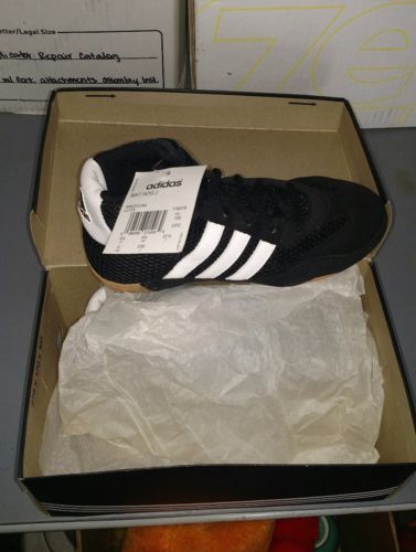 Vintage Rare New in Box Adidas Mat Hog  Black/White Wrestling Shoes Size 5