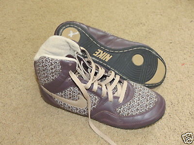 VGC Nike Greco Supreme vintage brown / tan wrestling shoes - womens 9