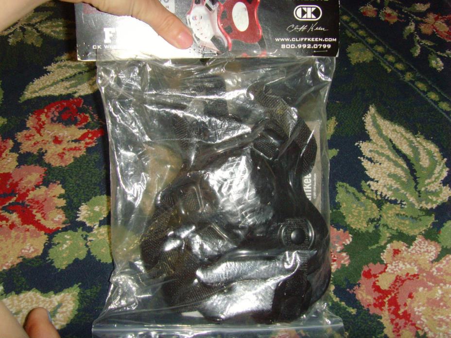 F5 Black Tornado Headguard sports Cliff Keen Athletics Wrestling MMA black NEW
