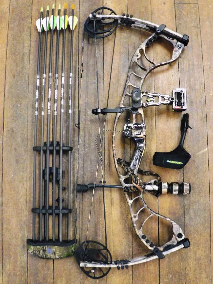 Hoyt Faktor 30 Bow W/ Black Gold 5 Pin Adj. Sight - Ultra Rest - More