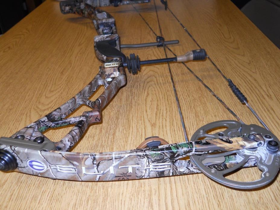 2016 Elite Synergy 60-70 Lb. Bow RH Real Tree Camo W/ owner's Manual Extra Grip