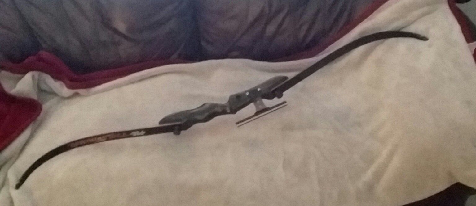 Preowned PSE THUNDER RECURVE BOW 48