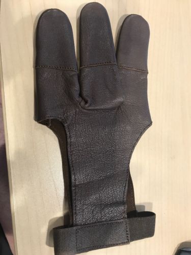 Damascus Deerskin Brown Leather Three Finger Archery Shooting Glove-Size Mens M