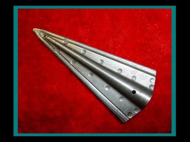 RARE Mint Condition VINTAGE 1953 MICKEY FINN 2 Blade BROADHEAD for Bow & Arrow