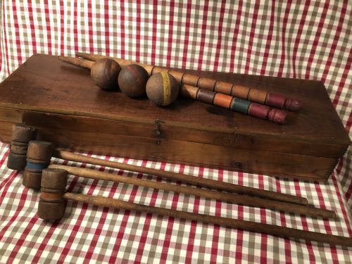 PRIMITIVE VINTAGE WOOD DOVETAIL FINGER JOINT BOX AND CROQUET SET WOOD BALLS