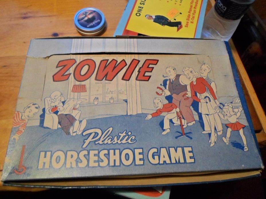 Vintage ZOWIE Horseshoe & Ring Toss Toy Plastic Game